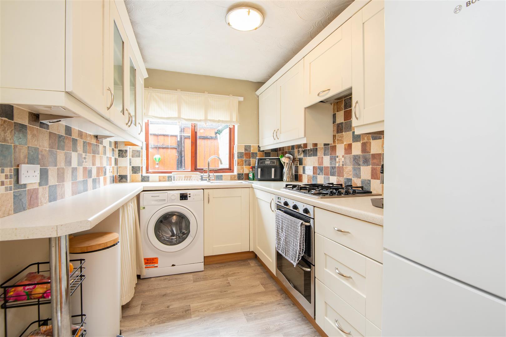 3 bed property in South View Terrace, Leyland
